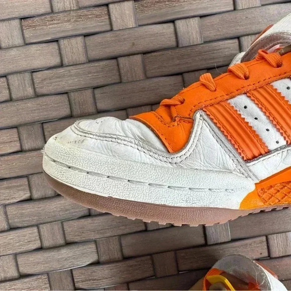 adidas M&M'S Brand Forum Low 84 Velcro Laces Shoes‎ Youth Size 3.5 - Picture 8 of 11